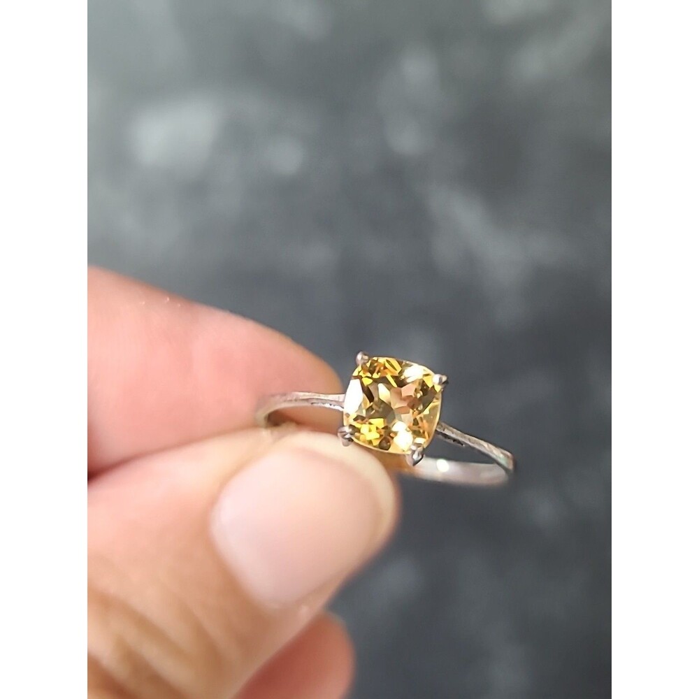 925 Sterling Silver Prong Set Yellow Glass Solitaire Ring, SIZE US 8 Vintage